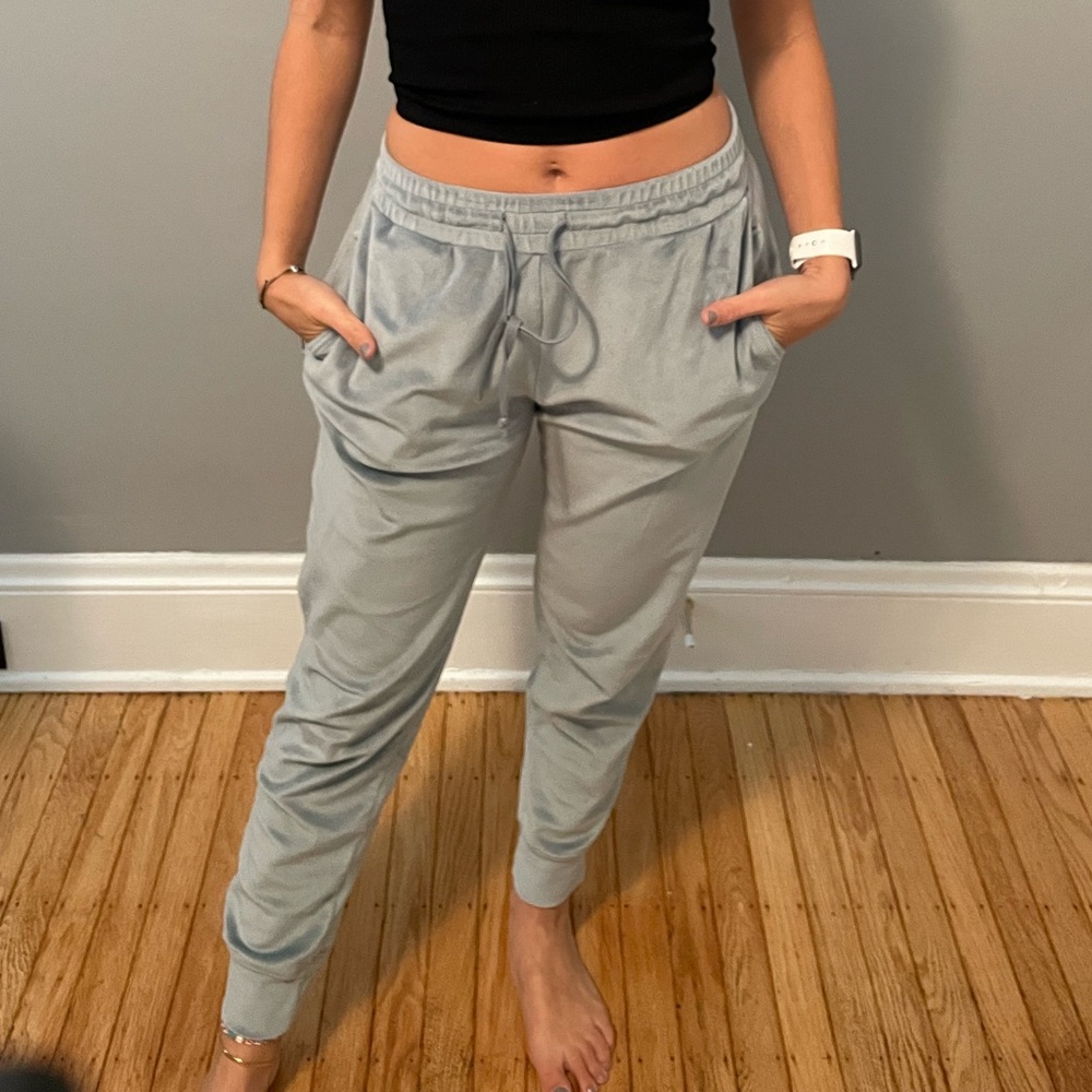 American eagle joggers
